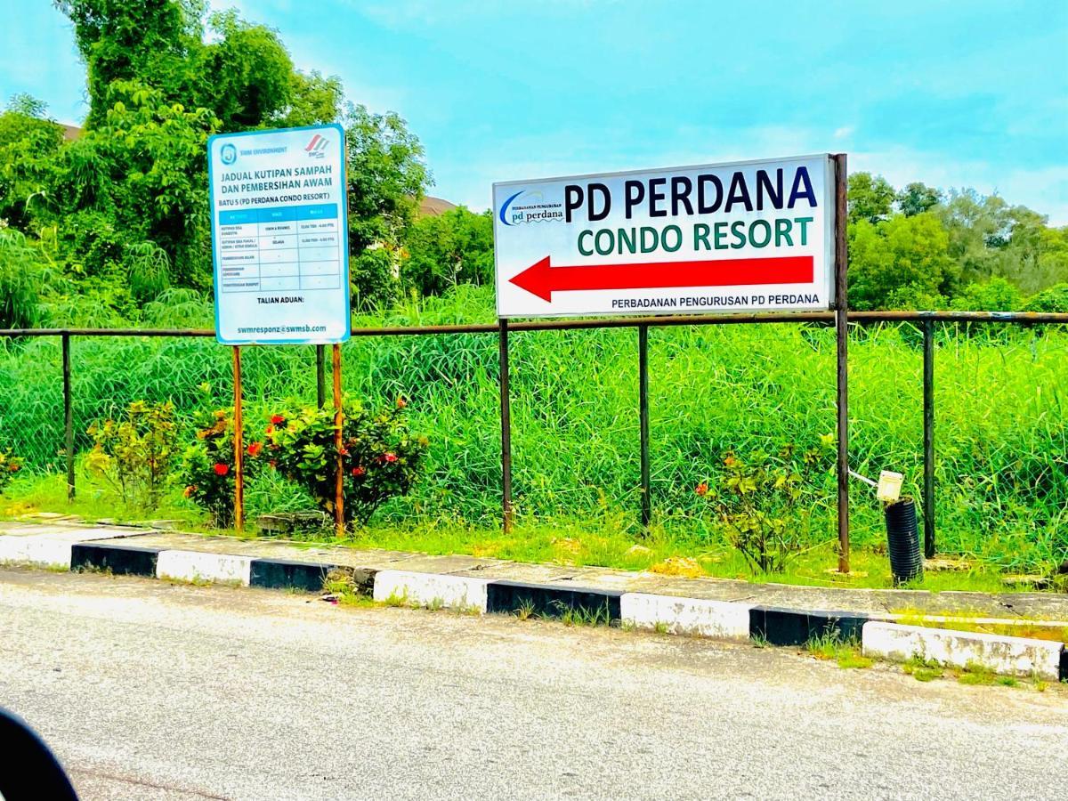 Smilez Homestay H102 & A306 At Pd Perdana Kondo Resort Port Dickson Extérieur photo